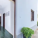 Lorenzo شقة *