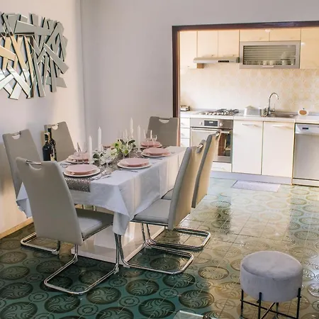 Lorenzo Apartment *